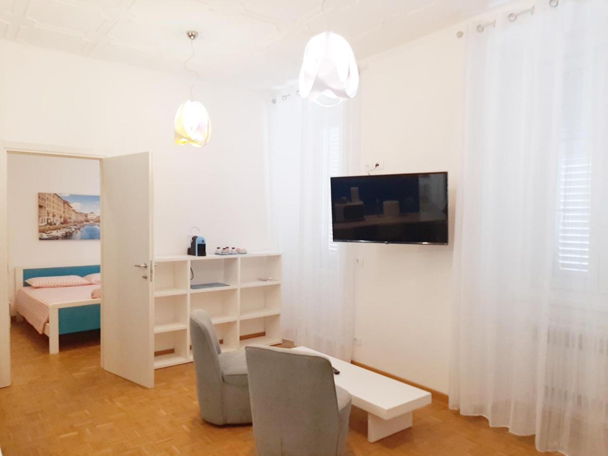 Trieste Center Rooms & Apartments - Fiori Di Trieste Extérieur photo