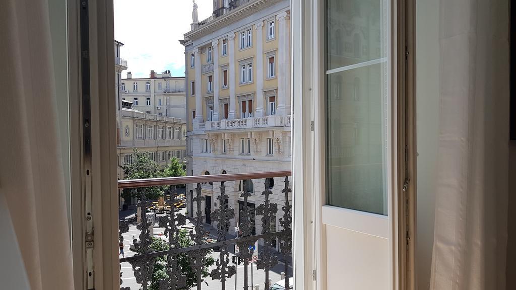 Trieste Center Rooms & Apartments - Fiori Di Trieste Extérieur photo