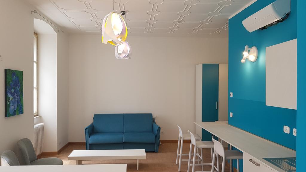 Trieste Center Rooms & Apartments - Fiori Di Trieste Extérieur photo